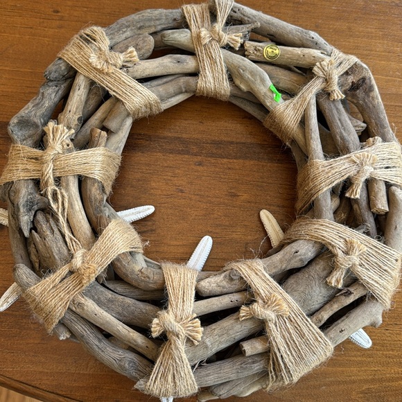 12.5 inch circular wreath - Picture 2 of 2